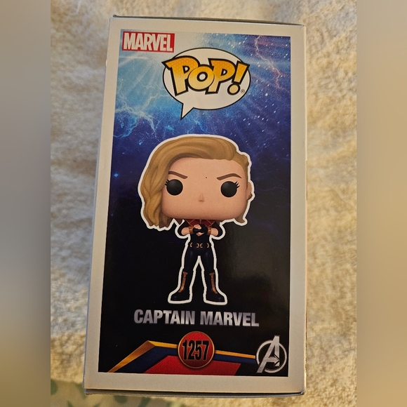Captain Marvel Funko POP! 1257 - Picture 3 of 8